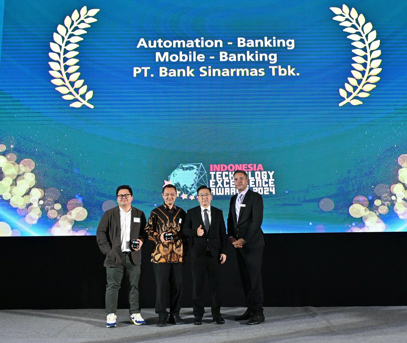 Bank Sinarmas Raih Dua Penghargaan di Indonesia Technology Excellence Awards 2024