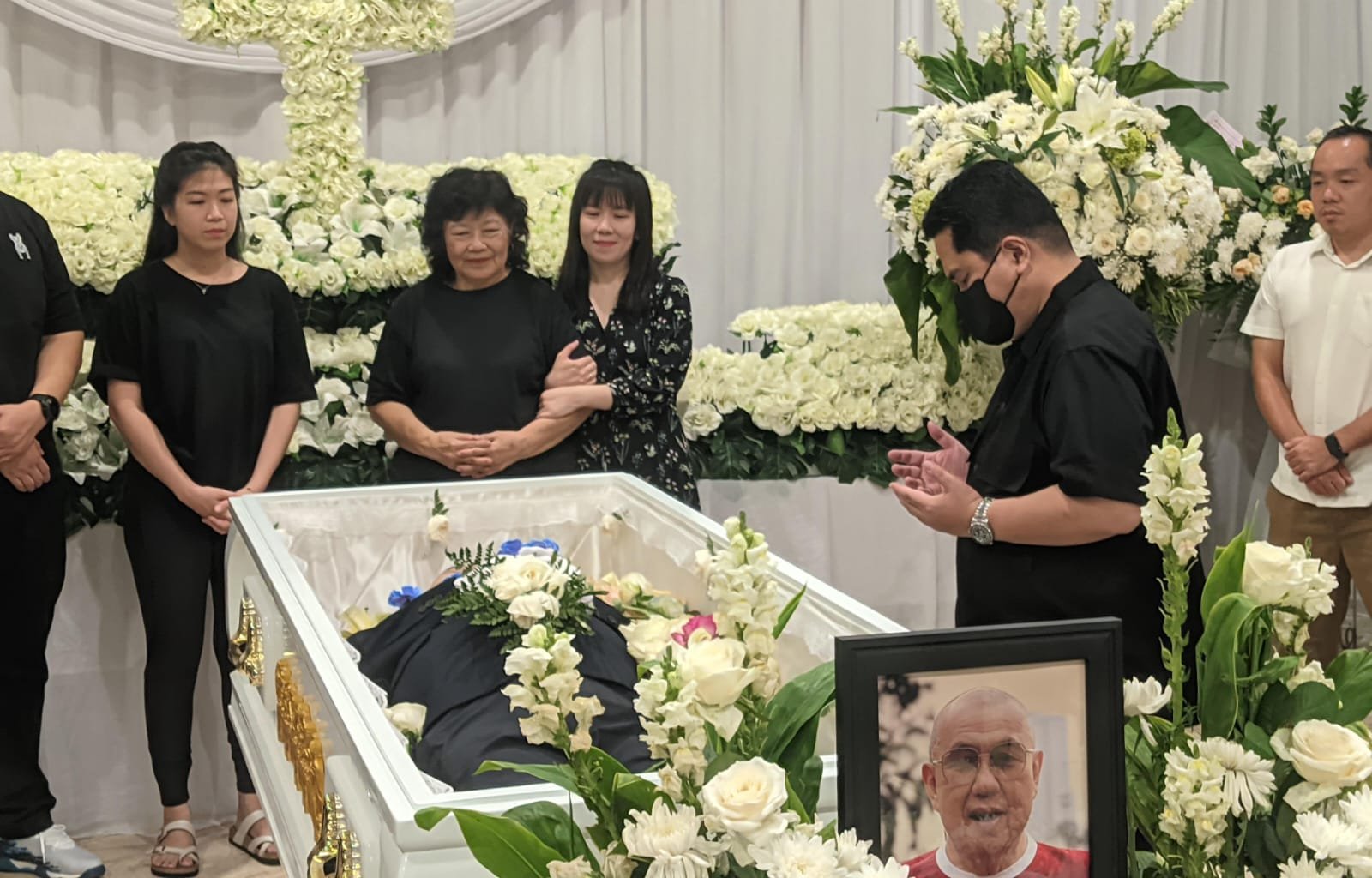 Sejumlah Tokoh Olahraga Beri Penghormatan Terakhir untuk Ketum PERBASI Danny Kosasih