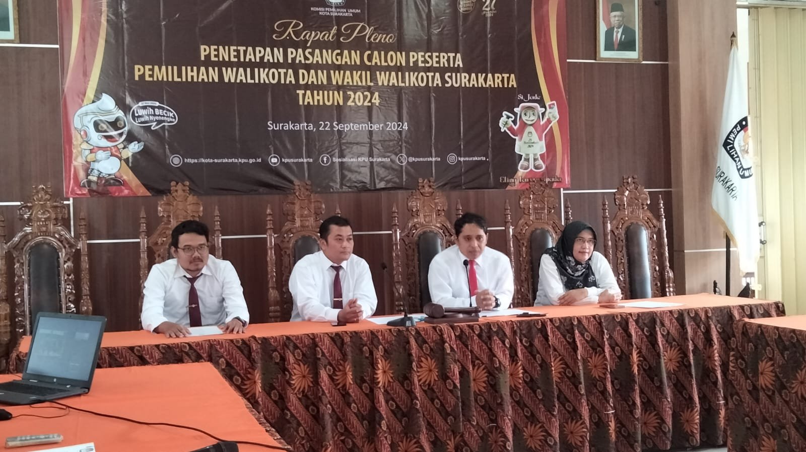 Respati-Astrid dan Teguh-Gage Sah Jadi Cawalkot dan Cawawalkot Solo