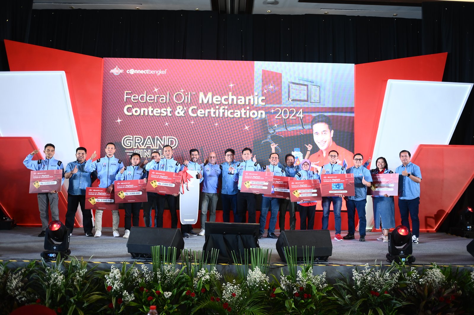 Federal Oil mengumumkan pemenang Mechanic Contest & Certification 2024. Foto: dok. Federal Oil