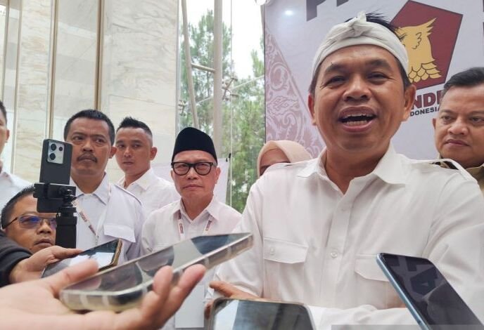 Calon Gubernur Jawa Barat, Dedi Mulyadi saat memberikan keterangan di Bandung. Foto: Antara