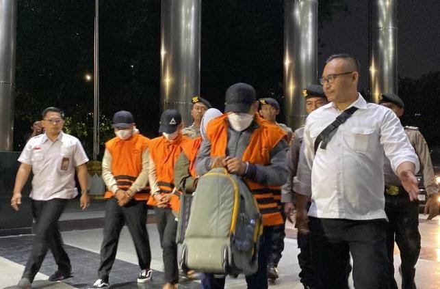 OTT KPK di Kalsel: Ada Kepala Dinas dan Ajudan Gubernur