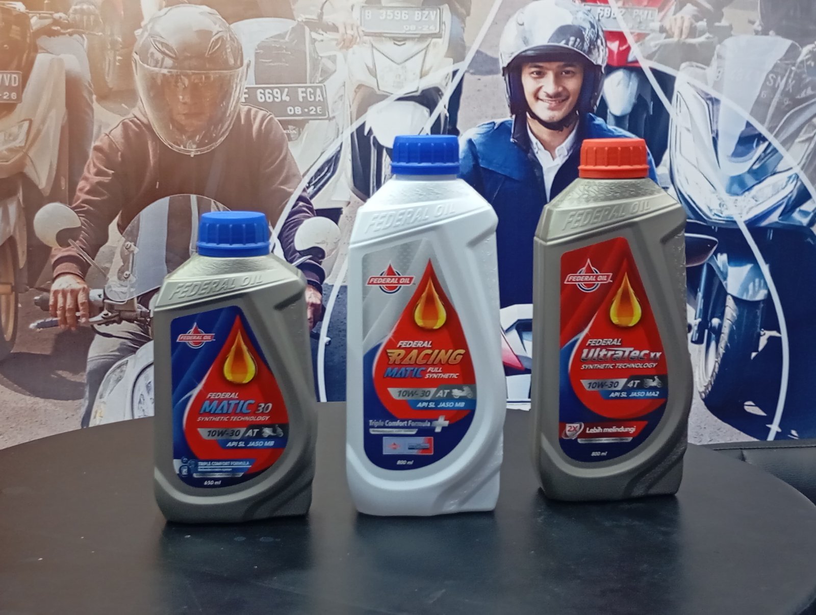 Berkat prroduk berkualitas dan bikin nyaman, Federal Oil meraih pengharhaan Superbrands Award 2024. Foto: dok. EMLI