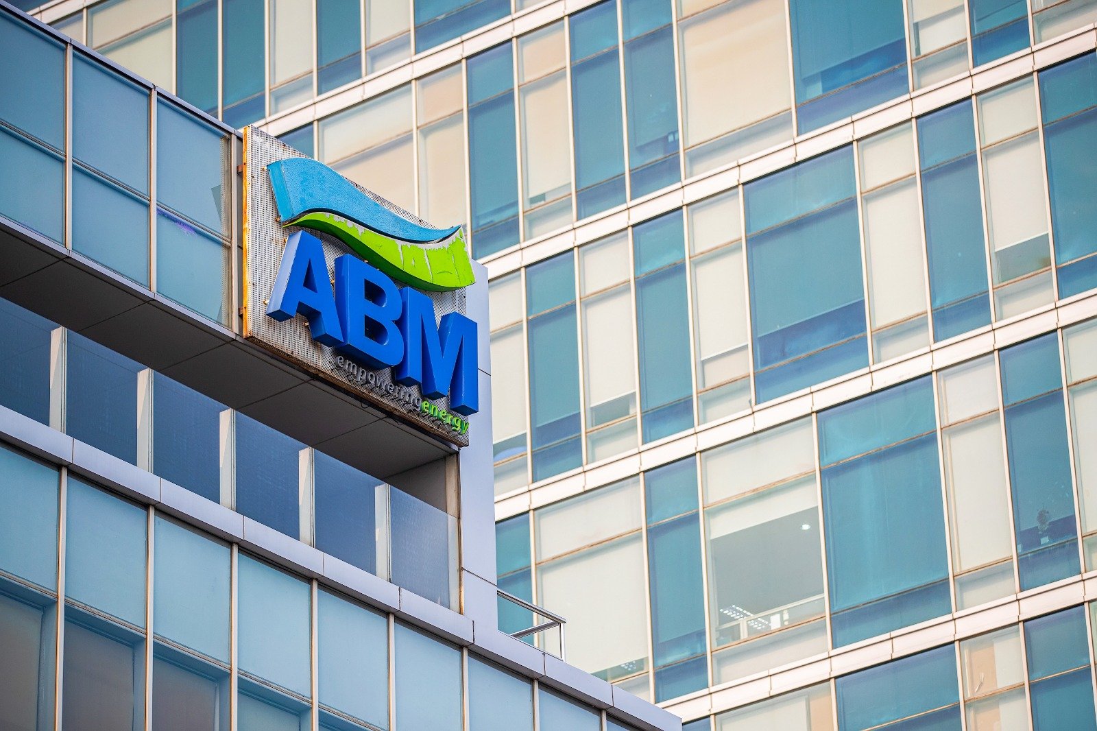 ABMM Refinancing Fasilitas Kredit Senilai USD 395 Juta, Kurangi Beban Bunga dan Perkuat Neraca Keuangan