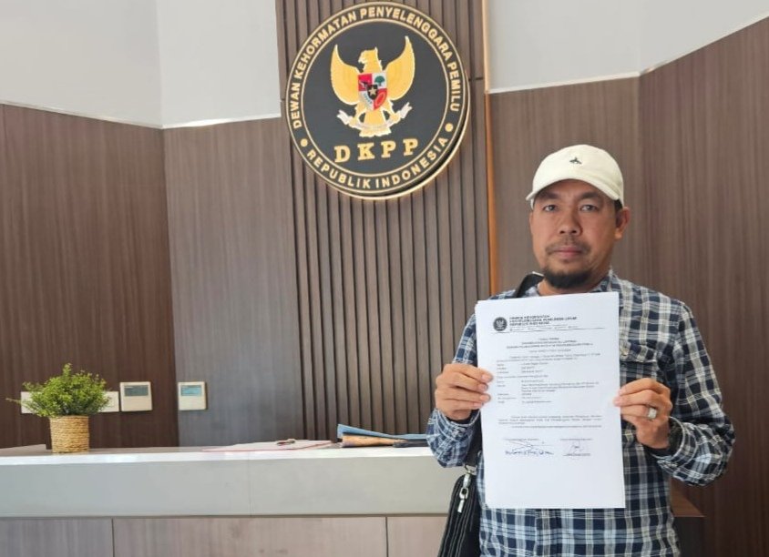 Diadukan ke DKPP RI, Komisioner Bawaslu Kalsel Terancam Dipecat