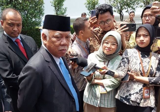 Basuki Hadimuljono saat ditemui usai dilantik sebagai Kepala Otorita Ibu Kota Nusantara (OIKN) di Istana Negara, Jakarta, Selasa (5/11/2024). Foto: Antara