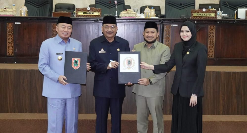 Raperda APBD 2025 Kalsel Disahkan, Muhidin: Beri Manfaat bagi Rakyat dan Memajukan Daerah