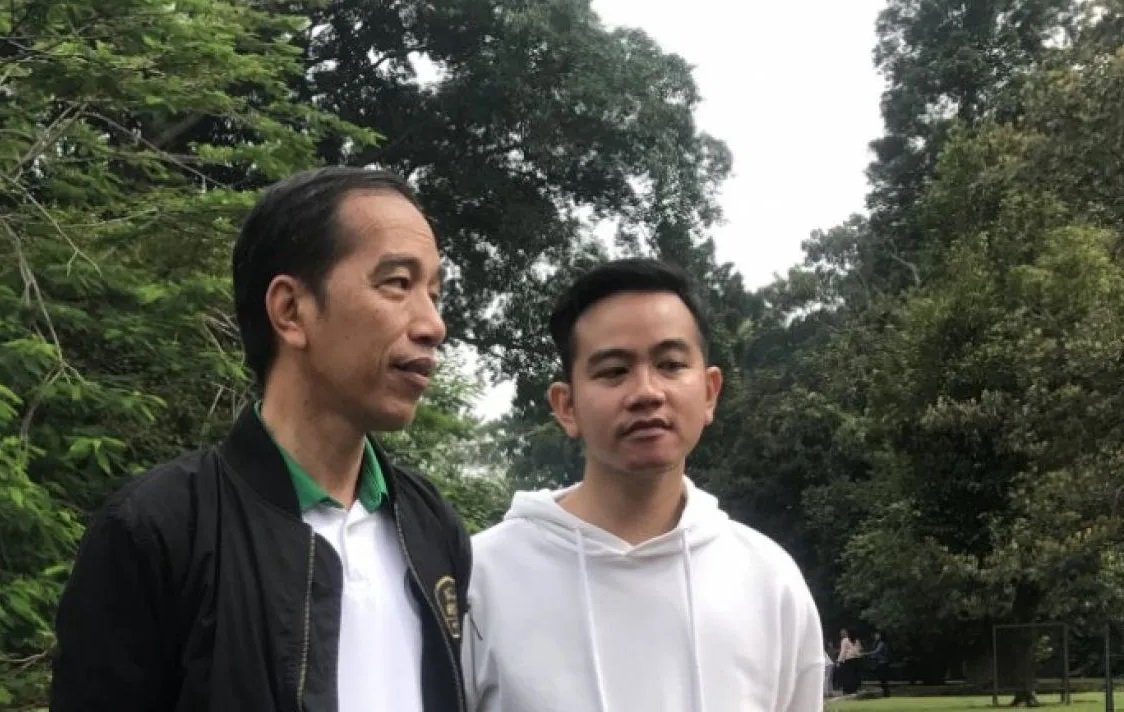 Jokowi-Gibran Dikabarkan jadi Anggota Kehormatan Partai Golkar