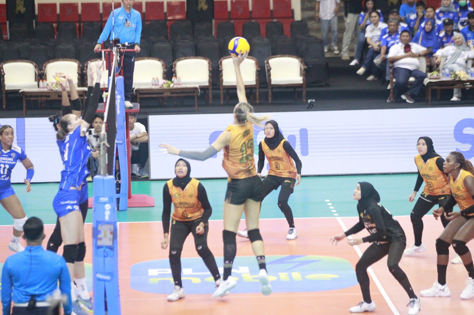 Popsivo Tundukkan Bandung BJB, Neriman Ozsoy Cetak 26 Poin