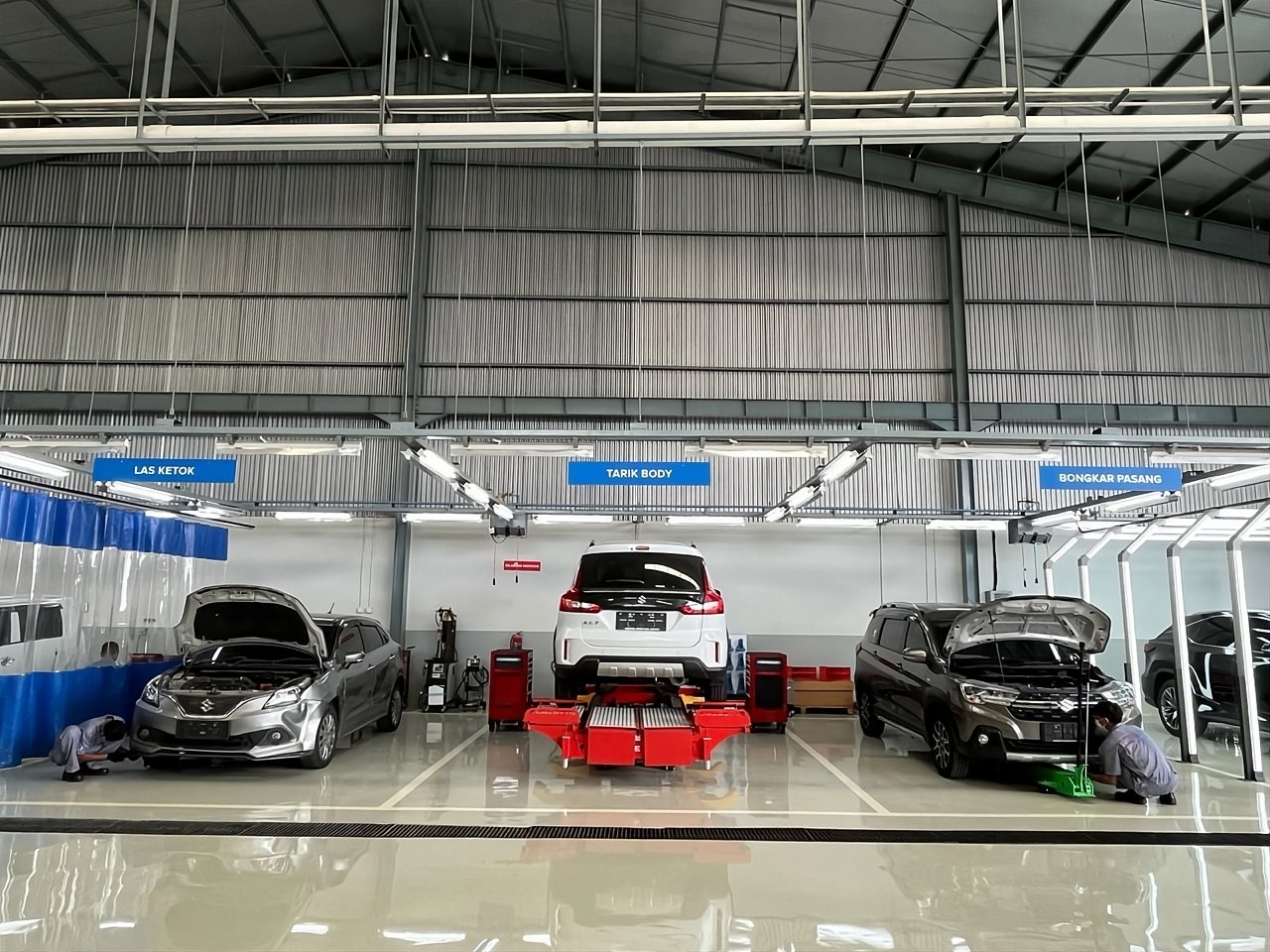 Panduan perawatan mobil di bengkel resmi Suzuki. Foto: dok. SIS