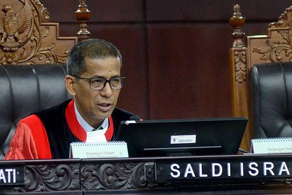 Wakil Ketua Mahkamah Konstitusi (MK) jadi Ketua Panel II sidang sengketa pilkada. Foto: Mahkamah Konstitusi