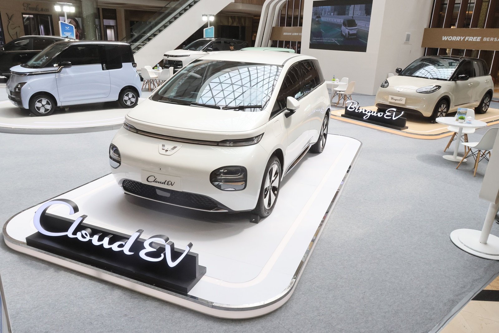 Solusi mobilitas berkelanjutan ini terwujud dengan adanya Wuling ABC Stories yakni Air ev, BinguoEV, dan Cloud EV. Foto: dok. Wuling