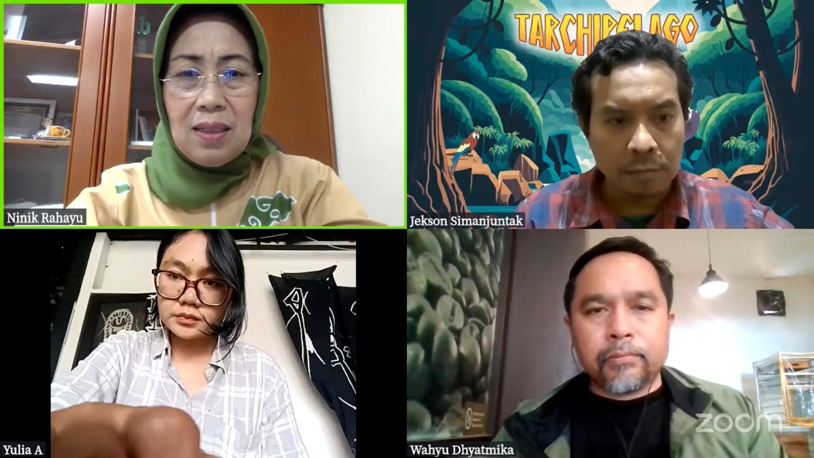 Ketua Dewan Pers Ninik Rahayu (kiri atas), Eks Produser Pinusi.com Jekson Simanjuntak (kanan atas), Anggota Divisi Ketenagakerjaan AJI Jakarta Yulia Adiningsih (kiri bawah), Ketua Umum AMSI Wahyu Dhyatmika (kanan bawah). Foto: Dok. AJI Jakarta