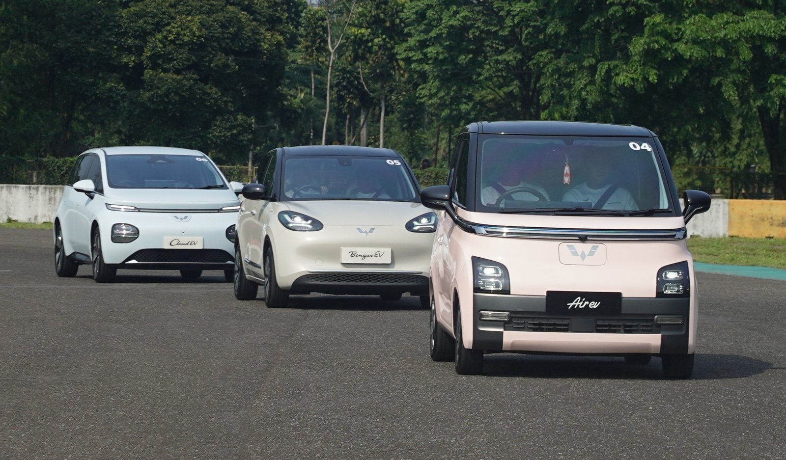 Wuling ABC Stories adalah konsep lini kendaraan listrik Wuling yang terdiri dari tiga model utama yaitu Air ev, BinguoEV dan Cloud EV. Foto: dok. Wuling