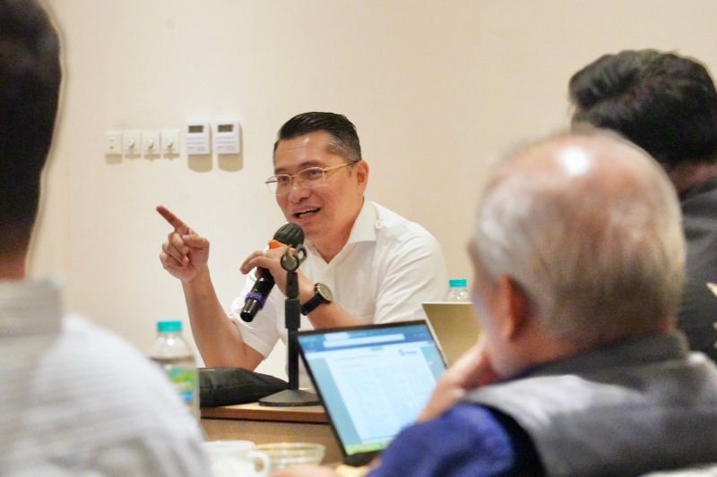 Deputi Bidang Kelembagaan dan Digitalisasi Koperasi Kemenkop Henra Saragih. Foto: Dok. Kemenkop