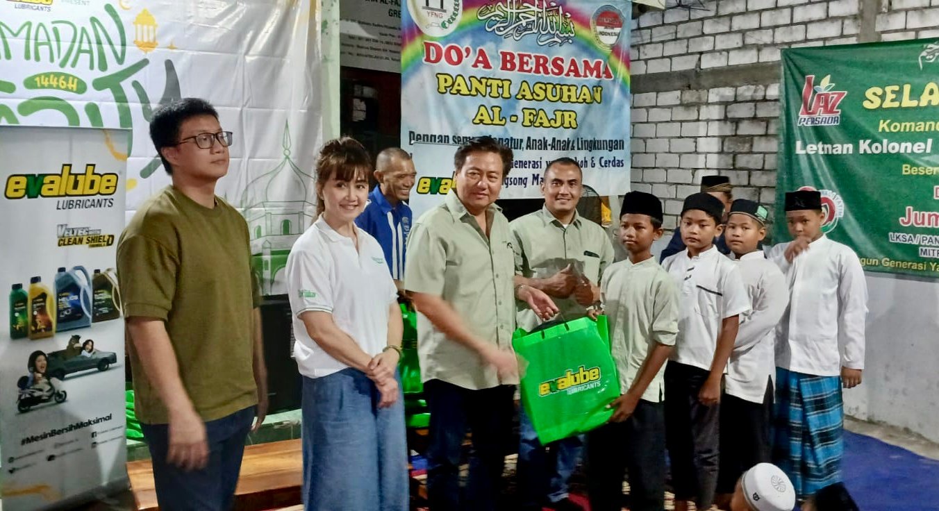 Evalube menggelar My Ramadan My Charity dengan berbagi kebaikan ke anak-anak yatim. Foto: dok. Evalube