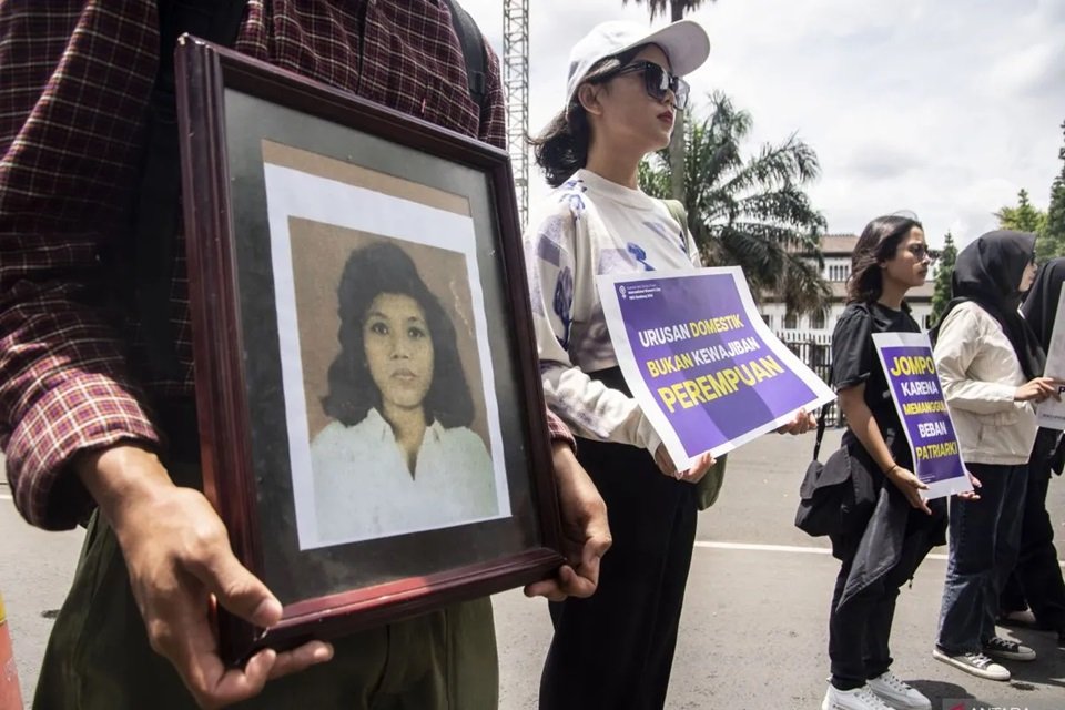 Kebangkitan Perempuan, SERUNI: Kunci Tegaknya Kedaulatan dan Pembebasan Rakyat