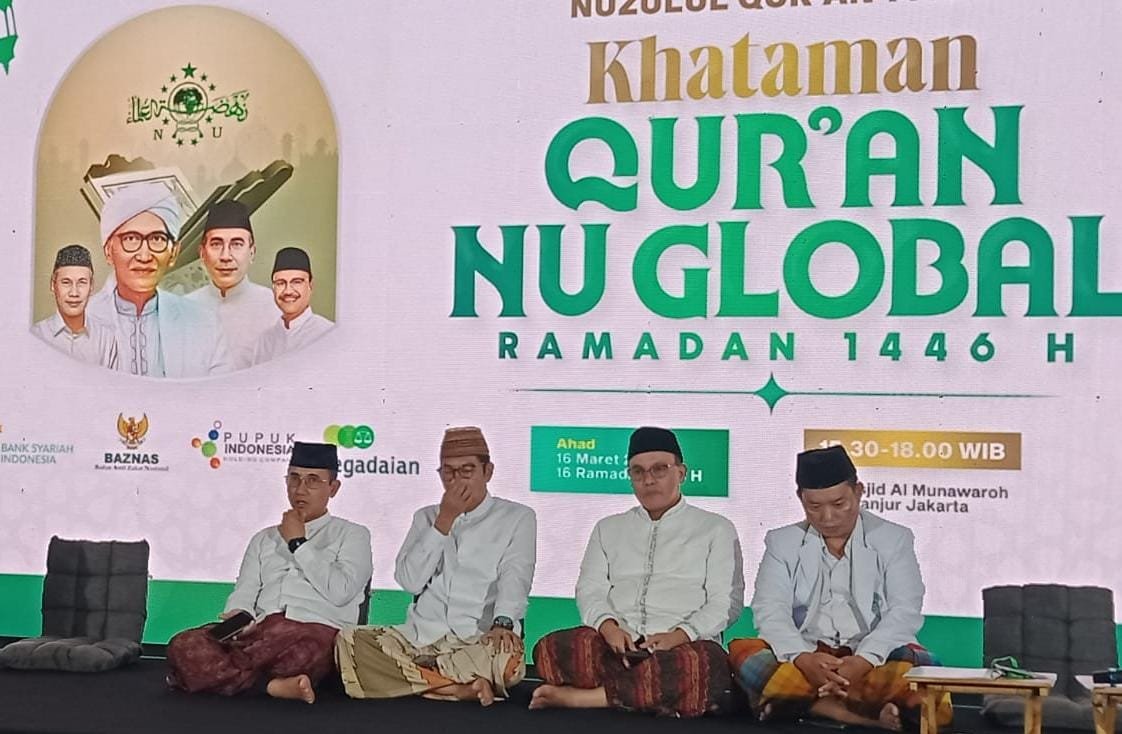 NU menggelar Khataman Al-Qur’an NU Internasional di Masjid Al Munawwaroh, Ciganjur, Jakarta Selatan, Minggu (16/3). 
