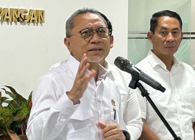 Perintah Zulhas ke Bulog: Serap 1 Juta Ton Jagung!