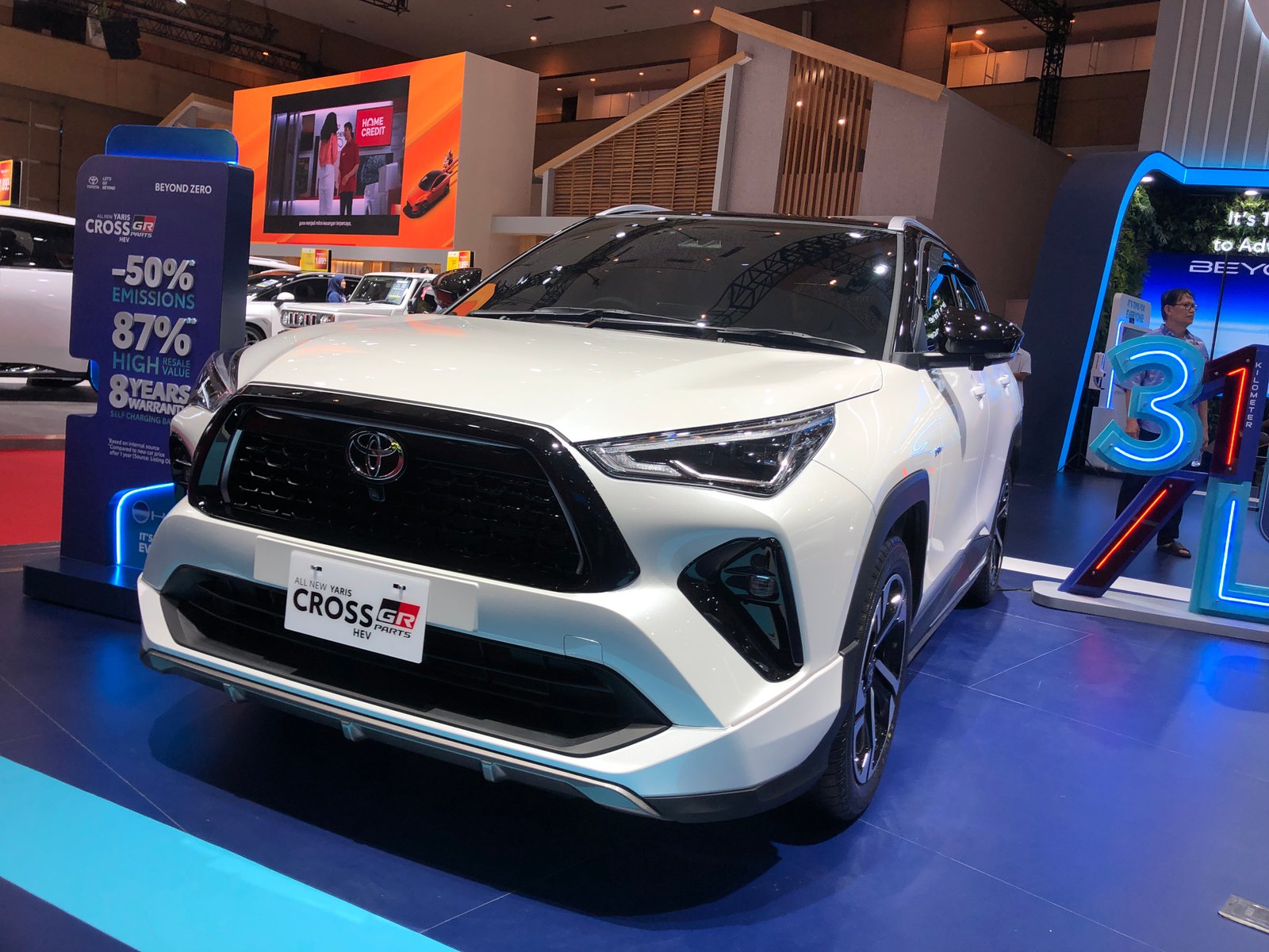 Toyota All New Yaris Cross HEV melantai di IIMS 2025. Foto: apakabar.co.id/DF