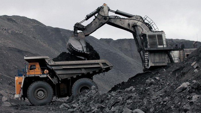 ESDM Tangguhkan 190 Izin Tambang Mineral dan Batu Bara