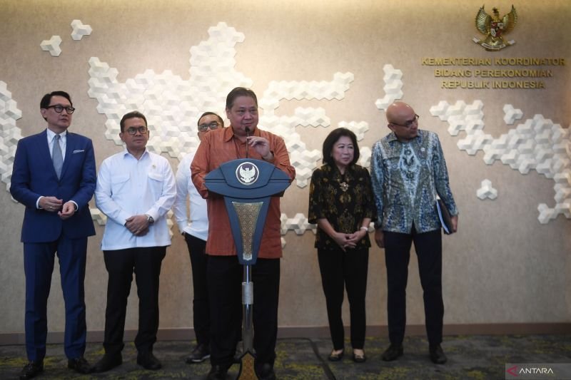 RI Nego Tarif AS, CORE Ingatkan Mitigasi Skenario Terburuk