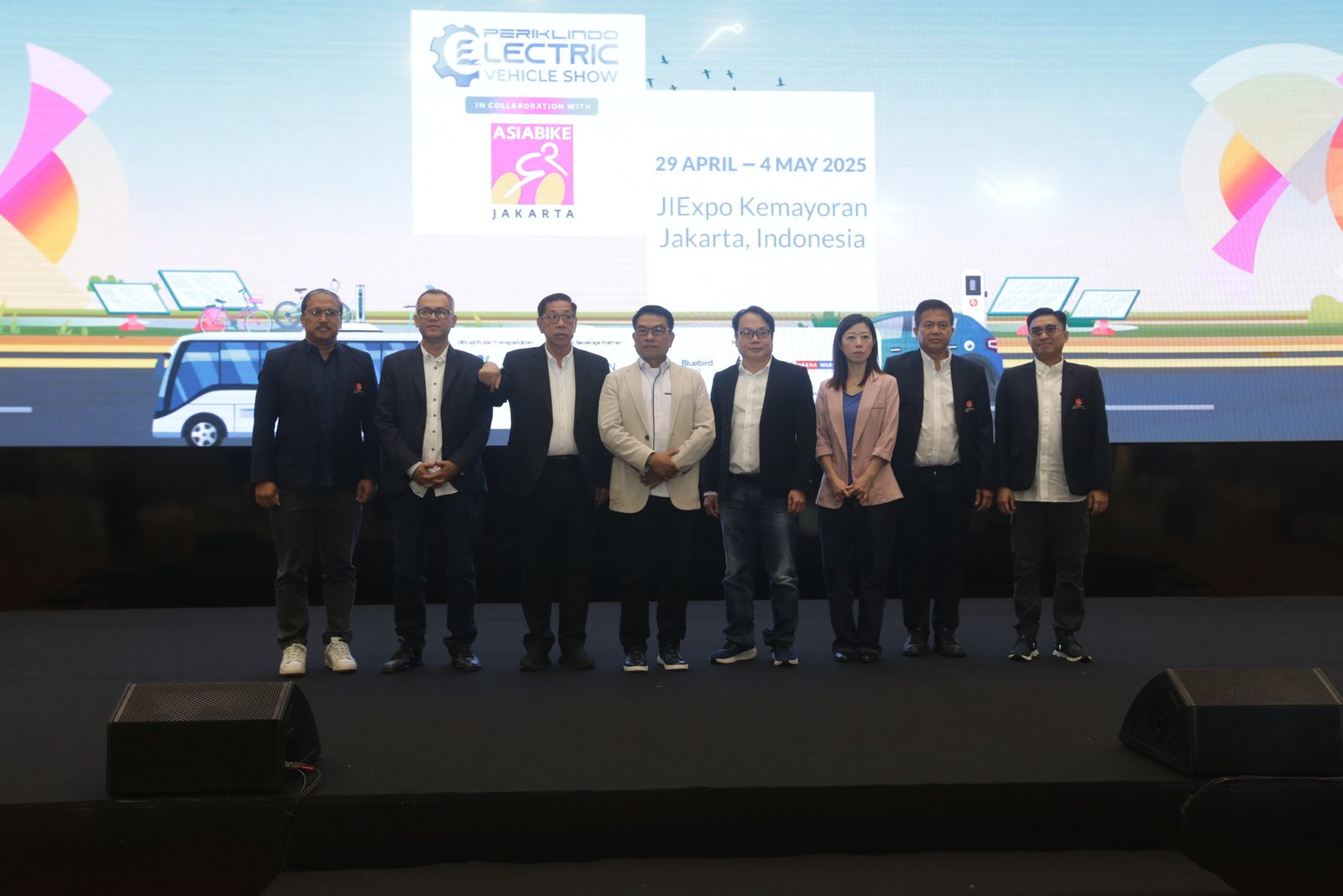 PEVS 2025 siap digelar pekan depan dengan menargetkan total transaksi Rp400 miliar. Foto: dok. Dyandra