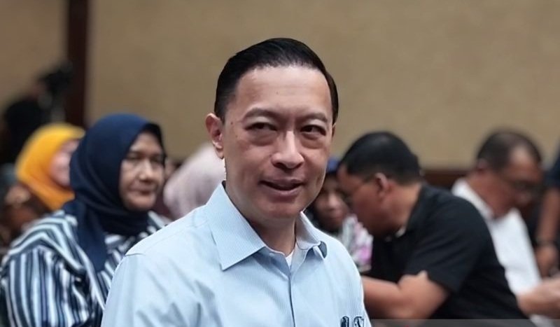 Menteri Perdagangan (Mendag) periode 2015–2016 Thomas Trikasih Lembong atau Tom Lembong saat menunggu sidang pemeriksaan saksi di Pengadilan Tipikor Jakarta, Senin (14/4/2025). Foto; ANTARA