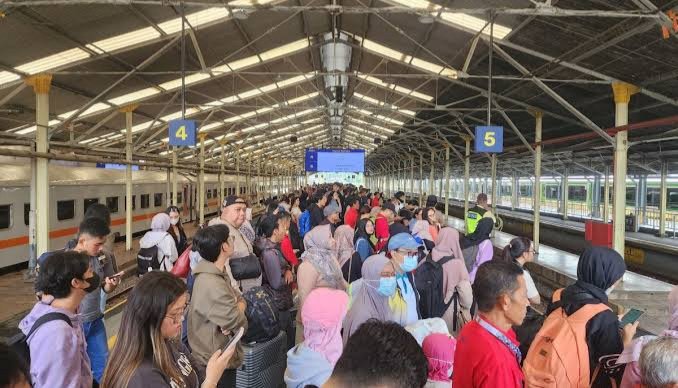 KAI Layani 2,2 Juta Pemudik Selama Lebaran 2025
