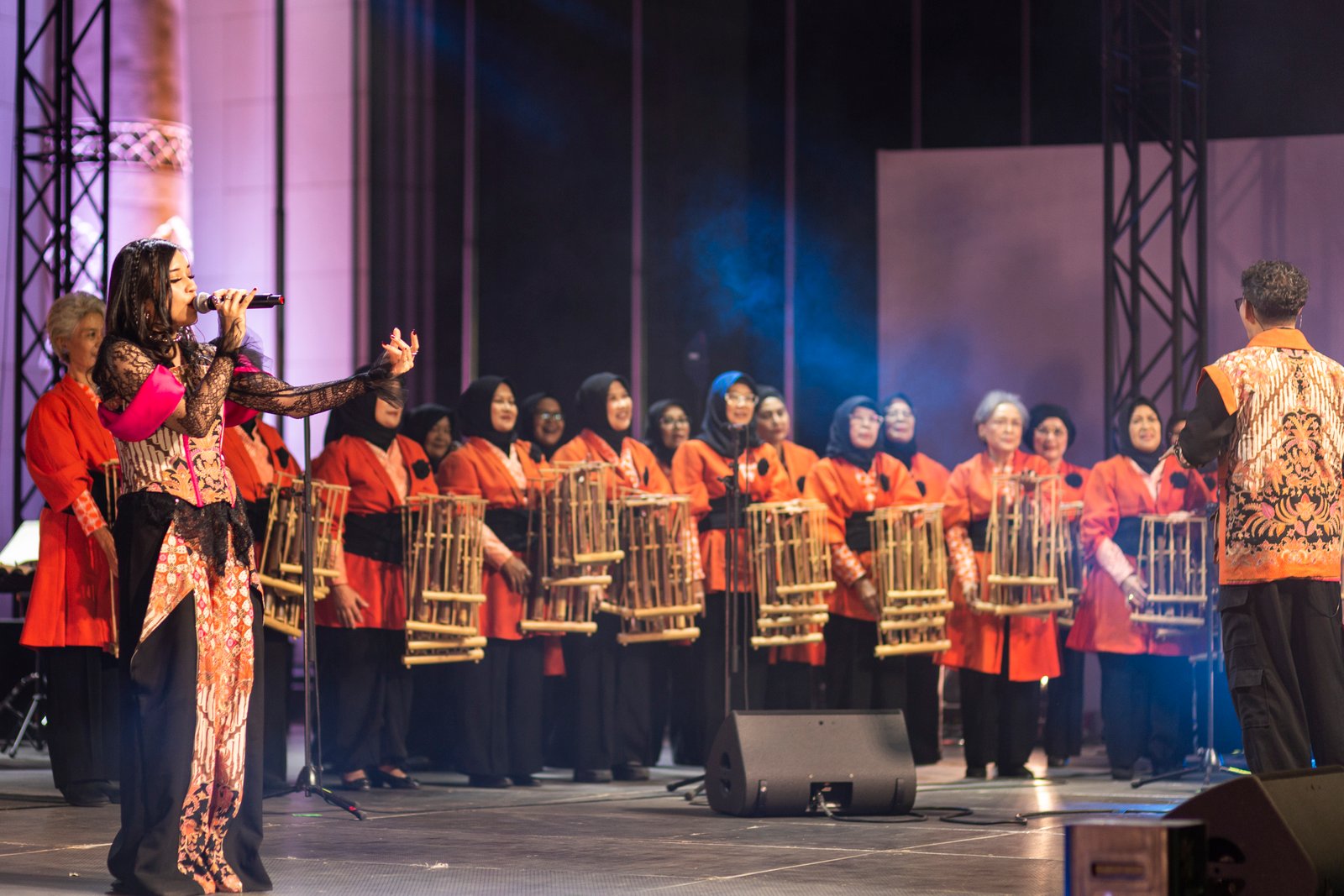 Irama Rumah Angklung di Internasional Jazz Festival Uzbekistan