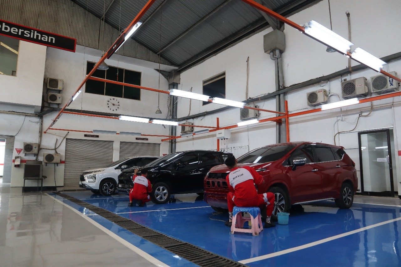 Mitsubishi Motors buka bengkel Bodi and Cat pertama di Surabaya. Foto: dok. MMKSI