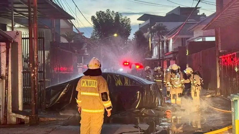 Mobil Listrik BYD Seal Terbakar saat Terparkir di Garasi, Asuransi Bisa Menanggungnya?