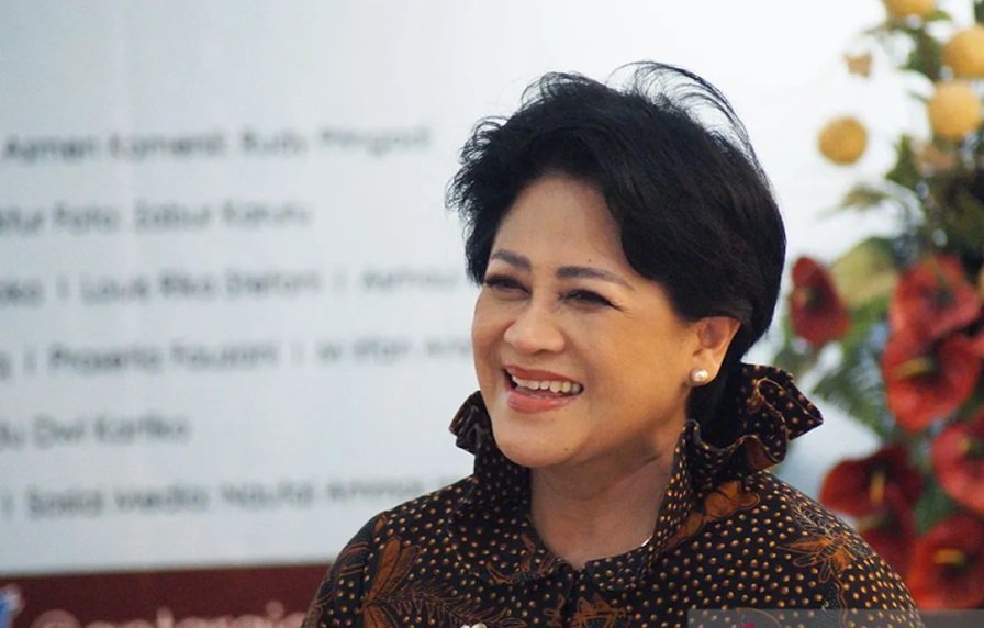 Negara Berkesadaran: Gagasan Connie Rahakundini Menuju Indonesia Tercerahkan