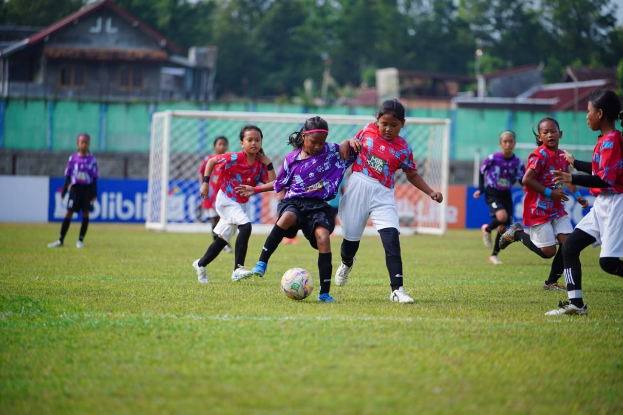 SD Kanisius Duwet dan SDN Ungaran 1 Juara MilkLife Soccer Challenge Yogyakarta 2025