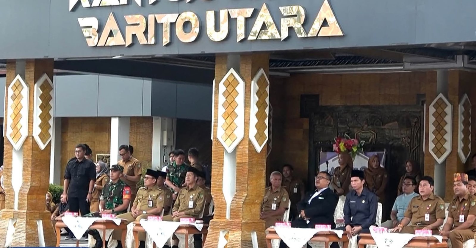 Pulang dengan Selamat, Jamaah Haji Barito Utara Disambut di Kantor Bupati