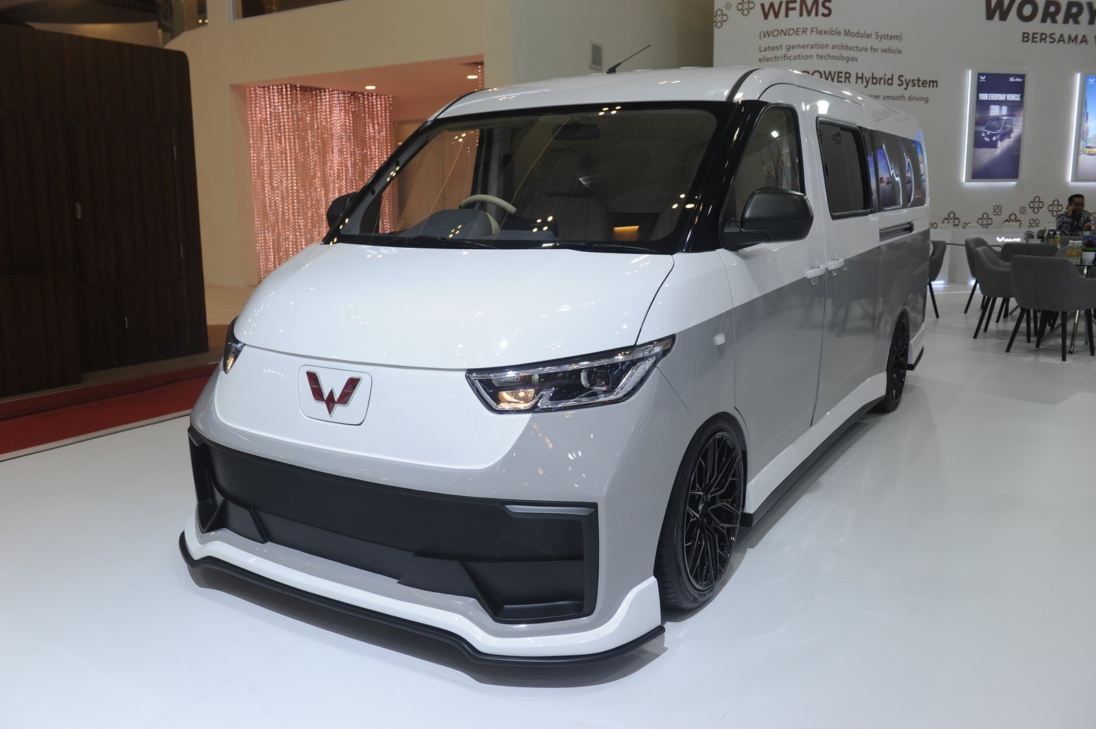 Wuling Kolaborasi dengan NMAA Tampilkan Mitra EV ‘VIP Concept’ di GIIAS 2025