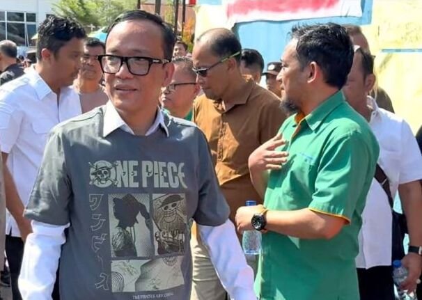 Solidaritas Perjuangan Buruh, Wamenaker Pakai Kaus One Piece