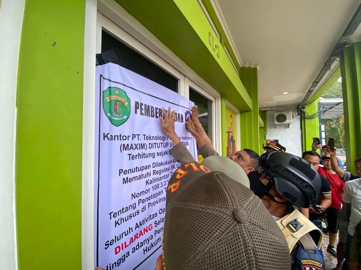 Tak Patuh Aturan Tarif, Kantor Maxim di Samarinda Disegel Satpol PP